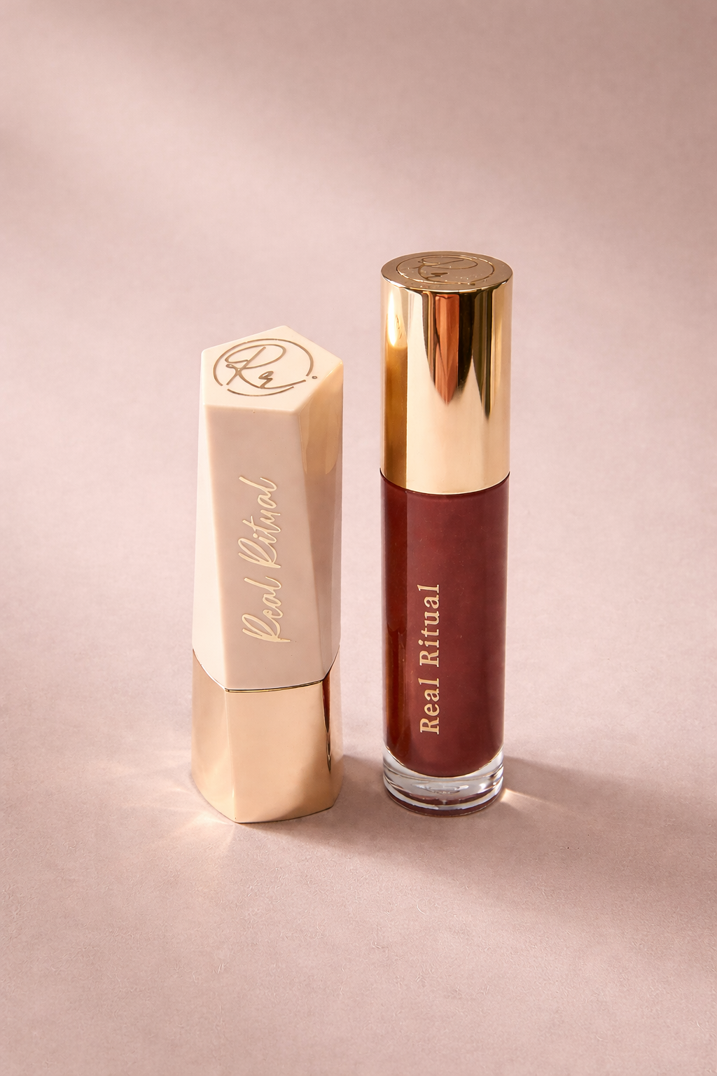 Petra with Twilight (Magenta lipstick with mauve gloss)
