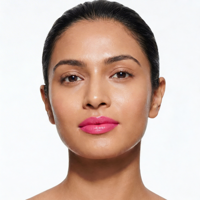 Avni Plus Rose Veil ((Light pink lipstick with pink gloss )